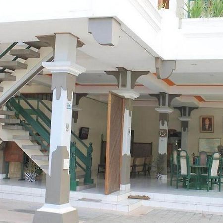 Pulau Bali Hotel Denpasar Redpartner Zewnętrze zdjęcie